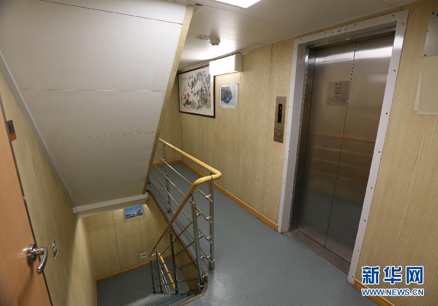 What is inside China's icebreaker ‘Xuelong’？