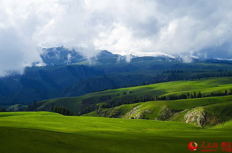 The breathtaking Aketasi grassland in NW ?China?'s Xinjiang