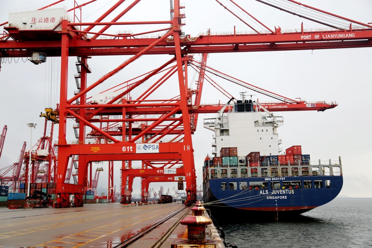 Laws of economics bring foreign capital closer to China