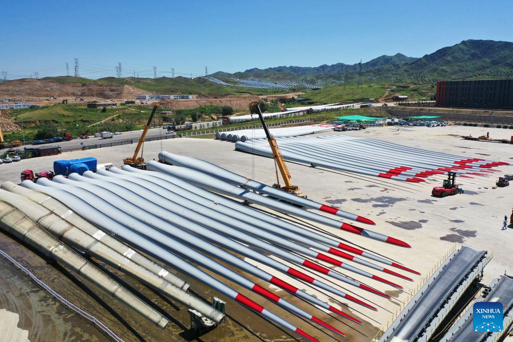 China's Baotou advances onshore wind power equipment manufacturing business