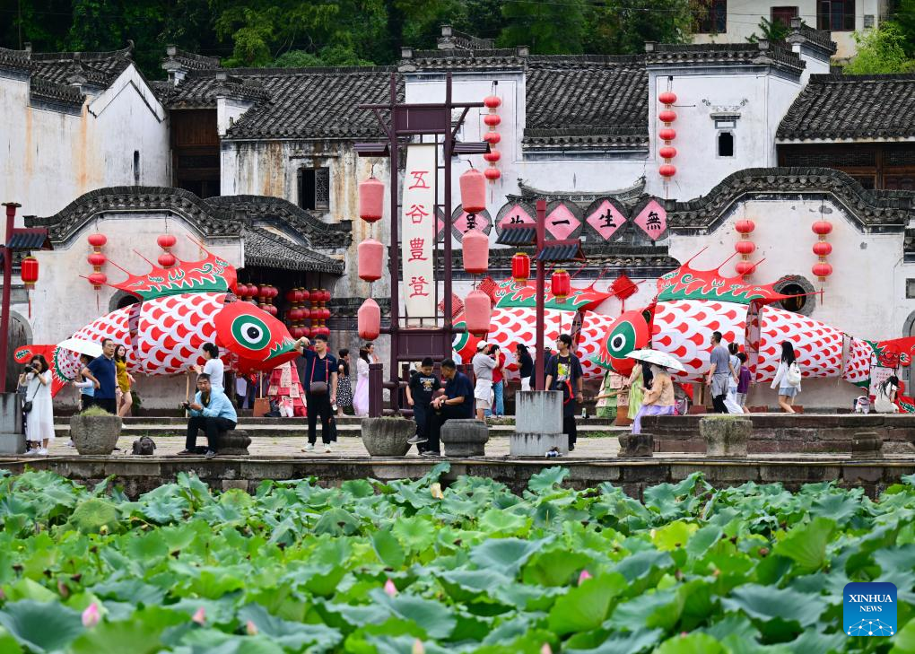 Intangible cultural heritages fuel summer tourism surge in China's Anhui