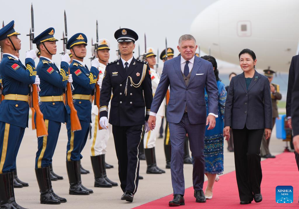 Slovak PM arrives in Beijing for China's V-Day commemorations